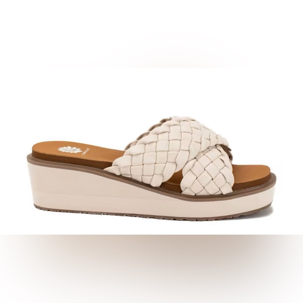 SOLD SOLD SOLD SOLD SOLD SOLD Yellow Box Arny Wedge Slide - Size 10 Ivory